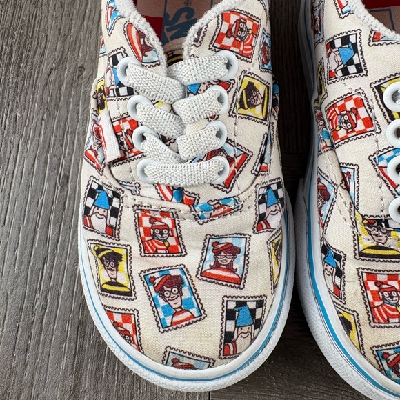 Vans x (Where’s Waldo?) Postage Toddler Size 6.5 Sneakers Shoes All Over Print - Picture 8 of 14